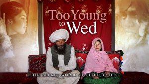 Kadr z filmu dokumentalnego "Too Young to Wed"