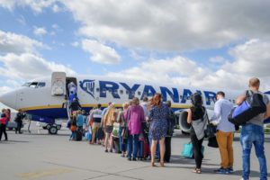 Samolot linii RYANAIR na lotnisku Lublinek