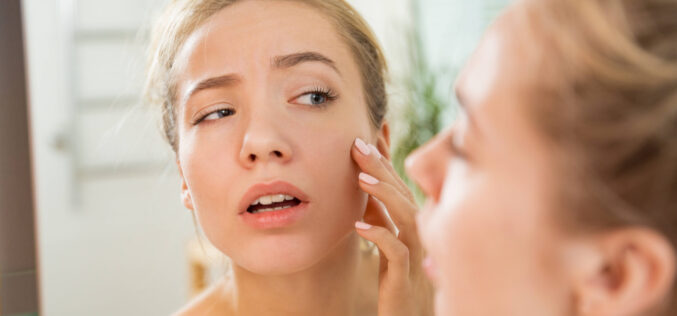 Dwuetapowe nawilżanie twarzy – poznaj sprawdzone sposoby na suchą skórę