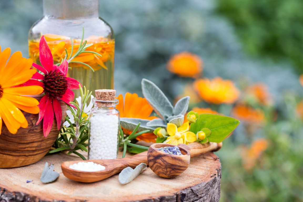 Homeopatia – na czym polega i dlaczego budzi kontrowersje?  Przegląd
