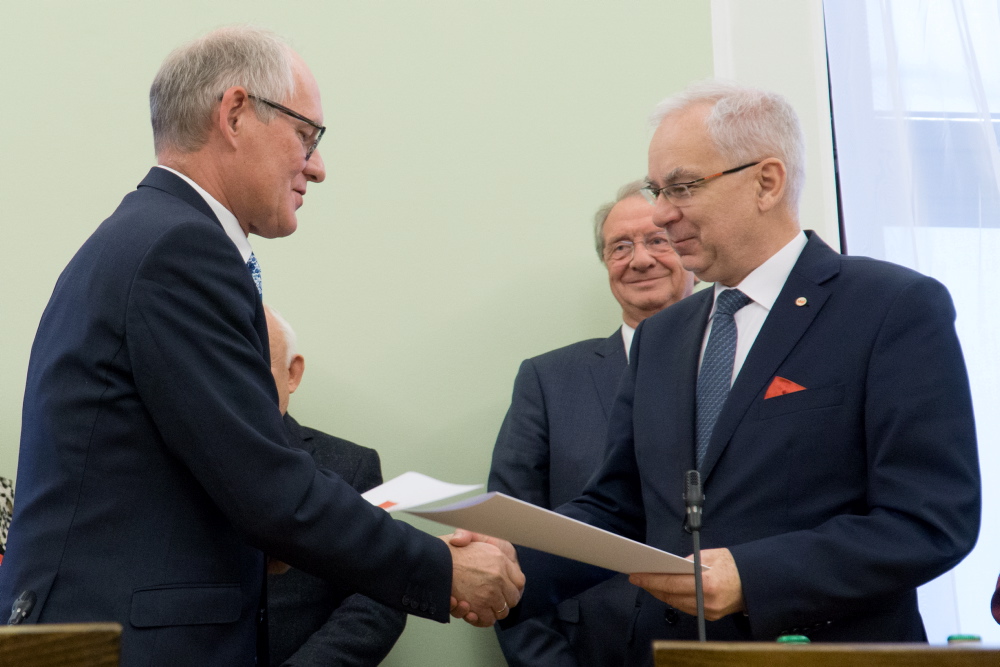 Czarzasty i Biedroń mają konkurencję